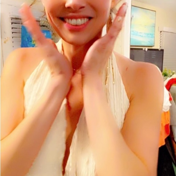 Chic Cream Halter Top - Picture 13 of 16